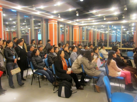 http://localhost:82/uploads/%E5%90%8C%E5%AD%A6%E4%BB%AC%E5%9C%A8%E8%AE%A4%E7%9C%9F%E5%90%AC%E8%AE%B2%E5%BA%A7.jpg