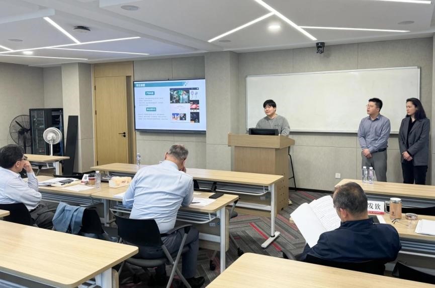 组织专场评审会-2.jpg